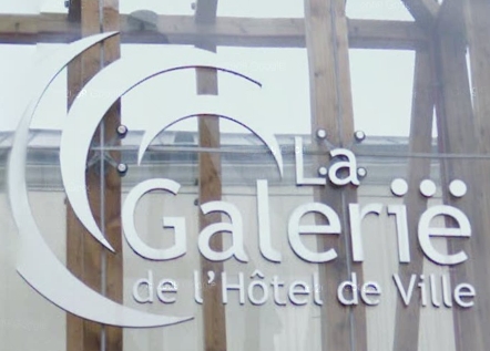 La Gallerie Sign.jpg